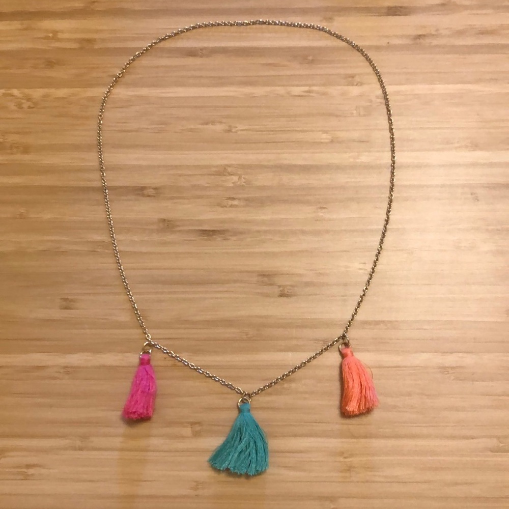 Tasseled necklace